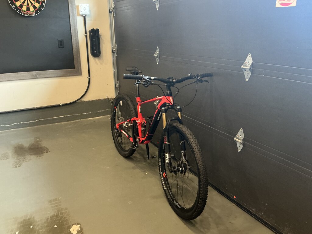 2016 Giant Anthem 27.5 Medium