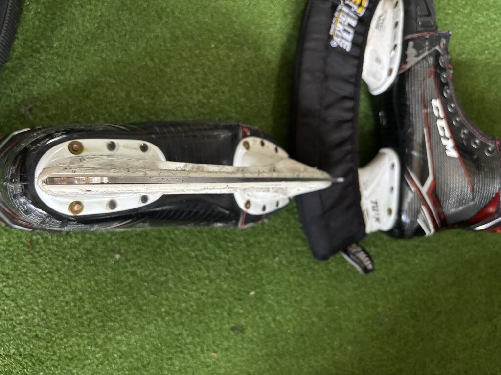 CCM JetSpeed FT1 Skates