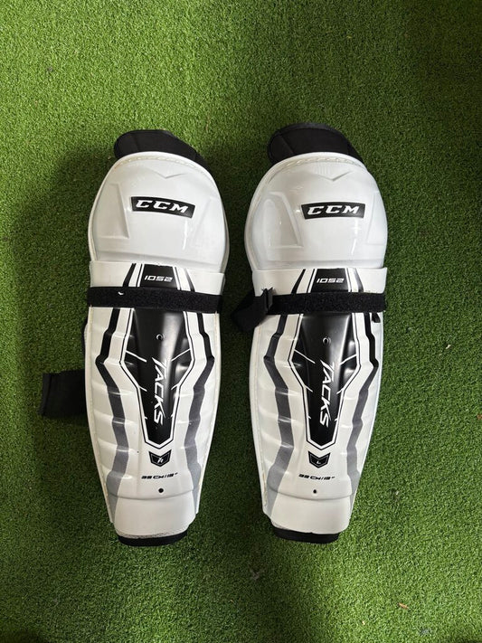 CCM Tacks 1052 Shin Gaurds (13")
